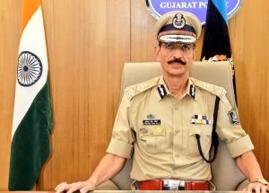 રાજ્યના પોલીસ વડા જી.એસ. મલિકનો મોટો પ્રજાલક્ષી નિર્ણય, હવે નાગરિકોએ ગાંધીનગર સુધી ધક્કા નહીં ખાવા પડે!